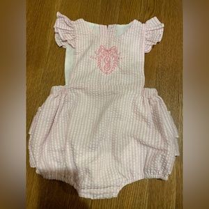 Cecil and Lou 24M Bubble monogrammed with letter “G”